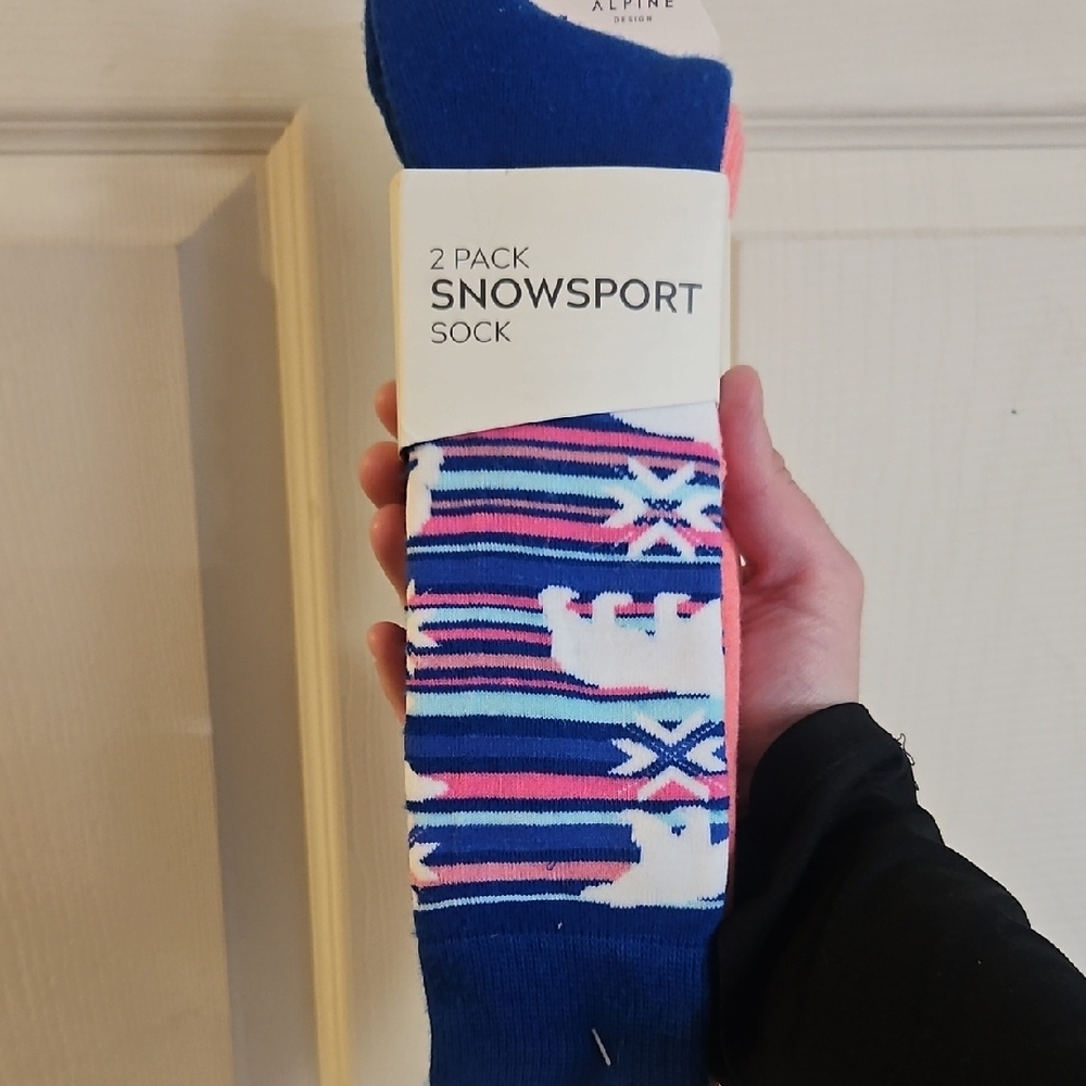 Alpine Design Youth Snow Sport Socks: 2 Pair Pack: NEW IN PACKAGE: SIZE S (13-4)
